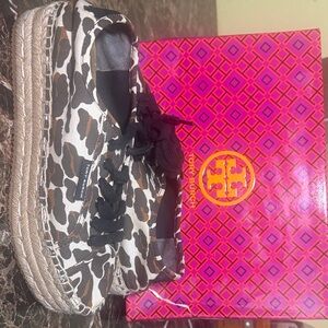 Tory Burch Camouflage Print Espadrille Shoes